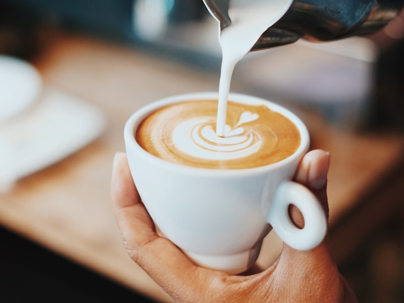 [Temporary stock photo] [Placeholder] Coffee being poured, latte art