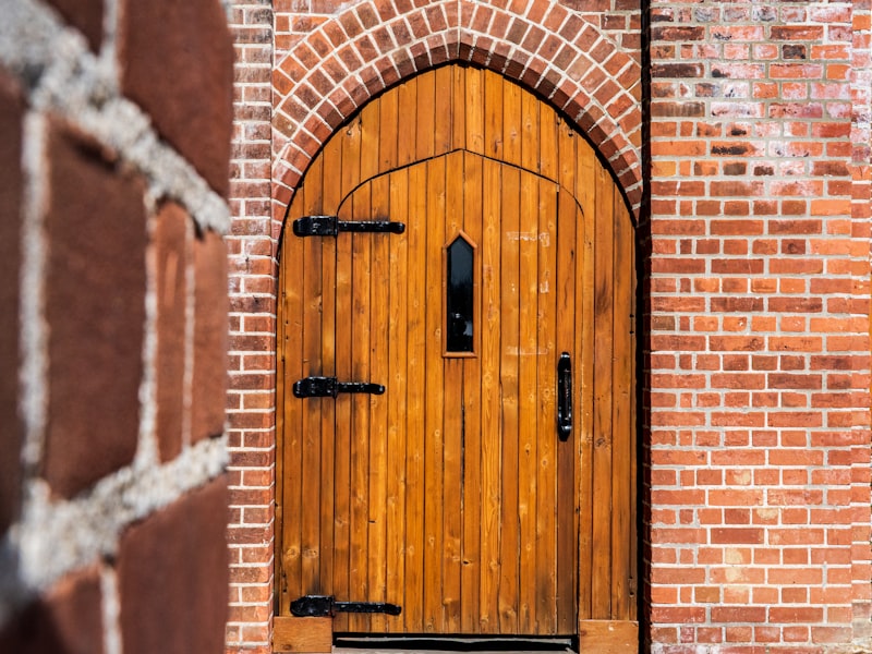 [Temporary stock photo] [Placeholder] Entrance doorway detail